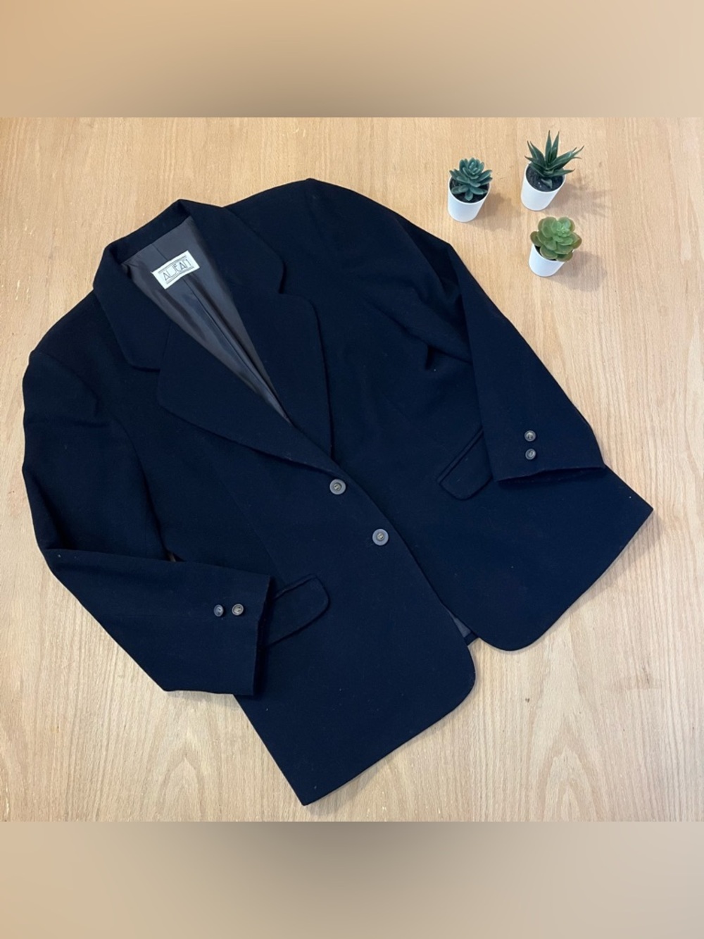 Aljean Vintage Wool / Cashmere 2 Button Navy Blue Blazer